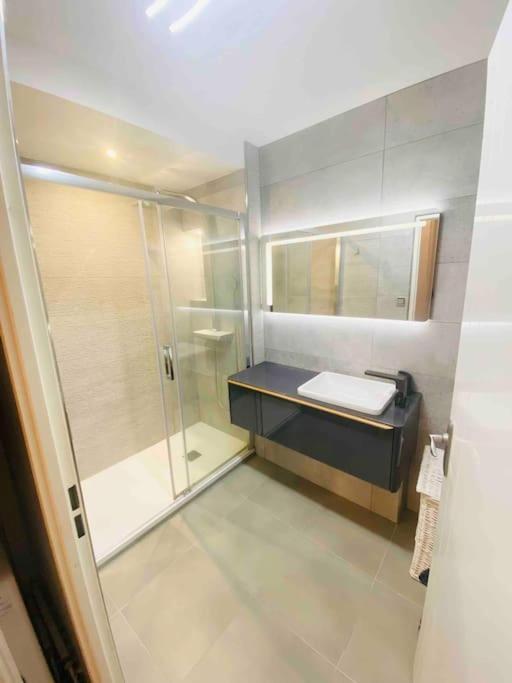 セットLuxueux T3 Piscine Et Vue Somptueuseアパートメント エクステリア 写真